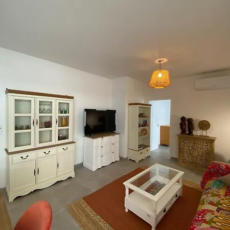 Tres Bel F2 Neuf, Grande Terrasse, Tres Bien Situe Apartment *